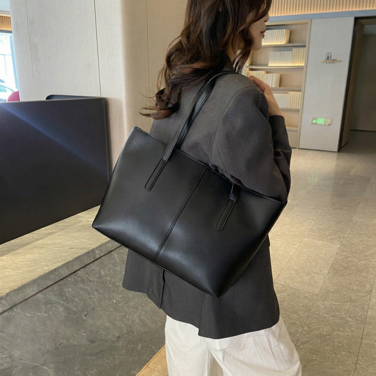 Women's Vintage Large PU Leather Shoulder Tote Bag