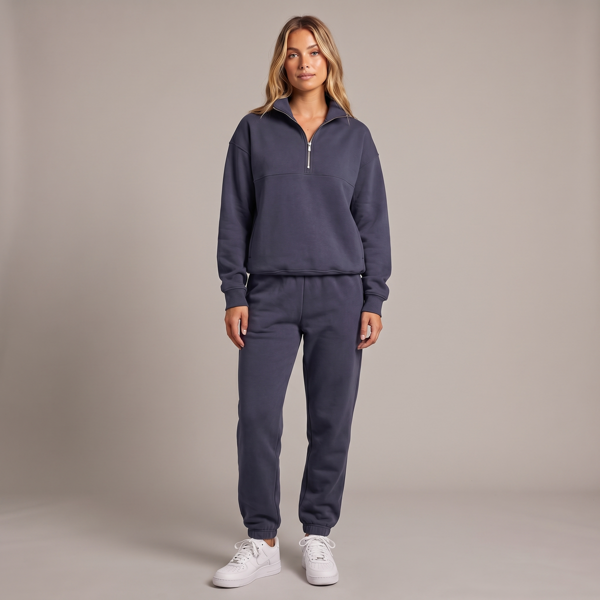 Completo da Donna Felpa Mezza Zip e Jogger a Gamba Larga